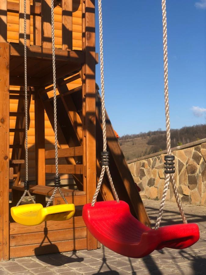 폴리아나 Solnce Karpat 빌라 외부 사진